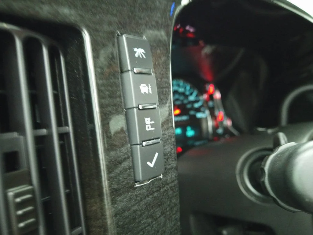 Used 2020 Summit White GMC Work Van image 23