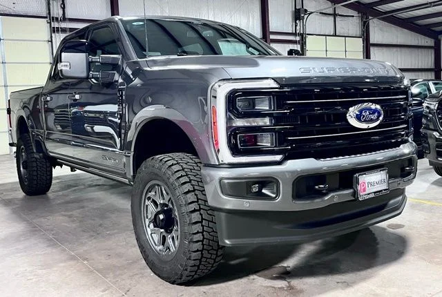 2025 Ford F-250 Platinum 4x4 Crew Cab 160 in's photo
