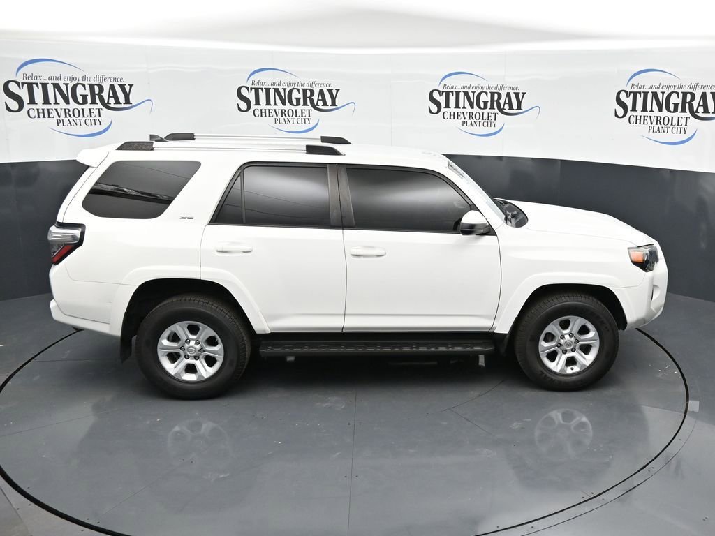 Used 2020 White Toyota SR5 image 25