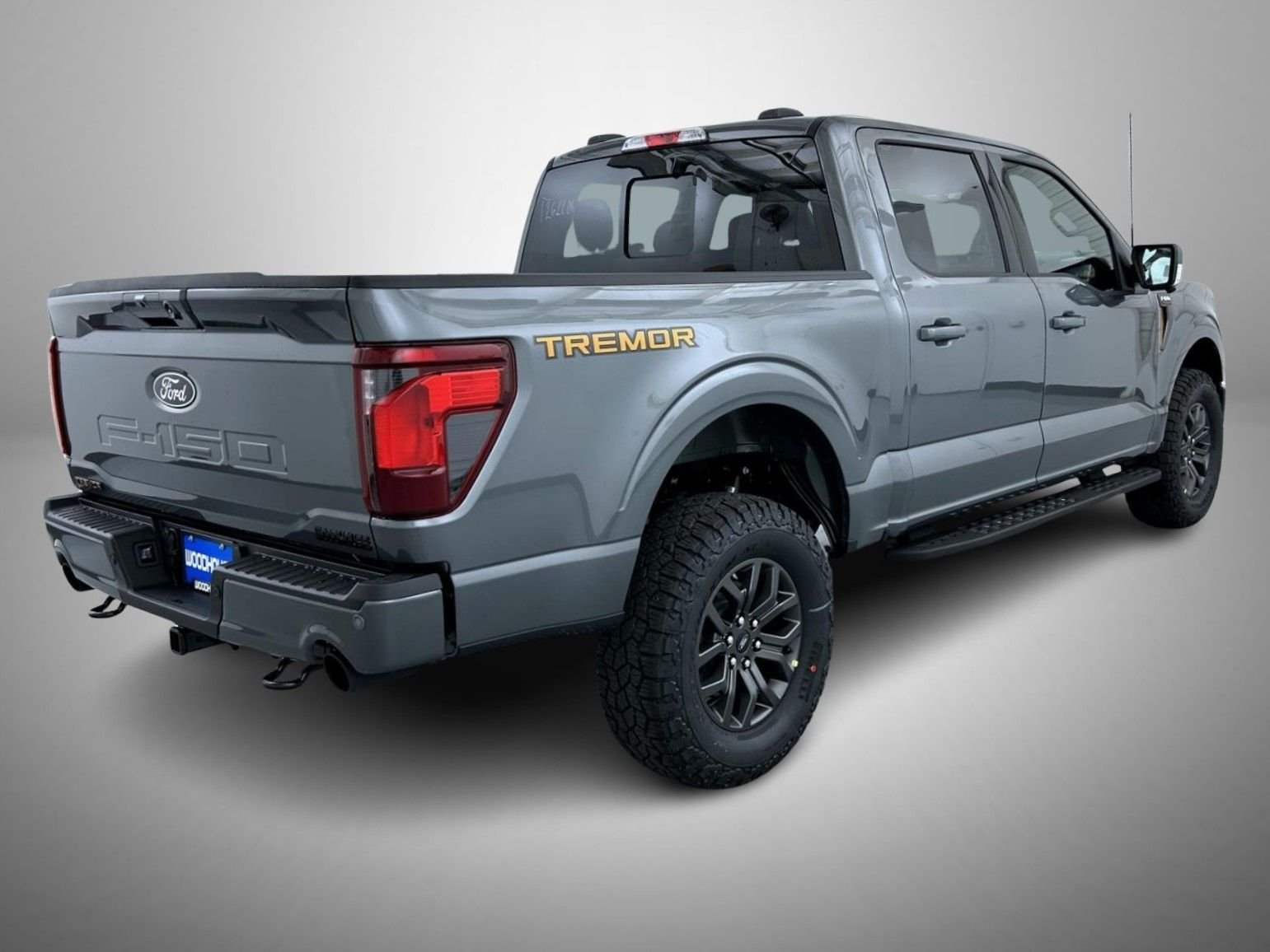 New 2026 Carbonized Gray Metallic Ford Tremor image 5