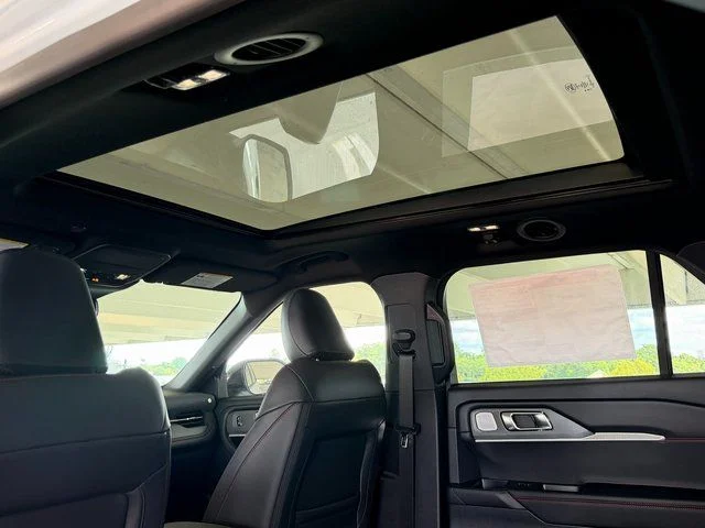 New 2026 Space White Metallic Ford ST image 25