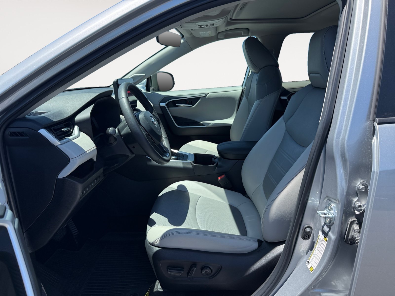 Used 2023 Silver Sky Metallic Toyota Limited image 10