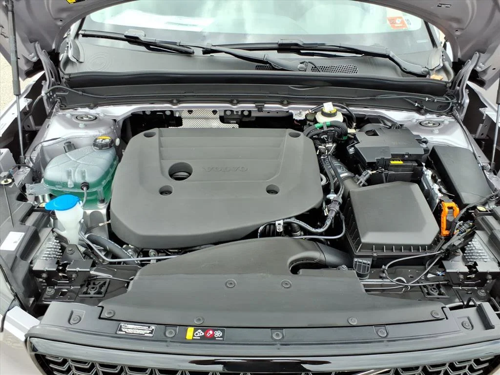 2026 Volvo XC40 Plus - Photo 12