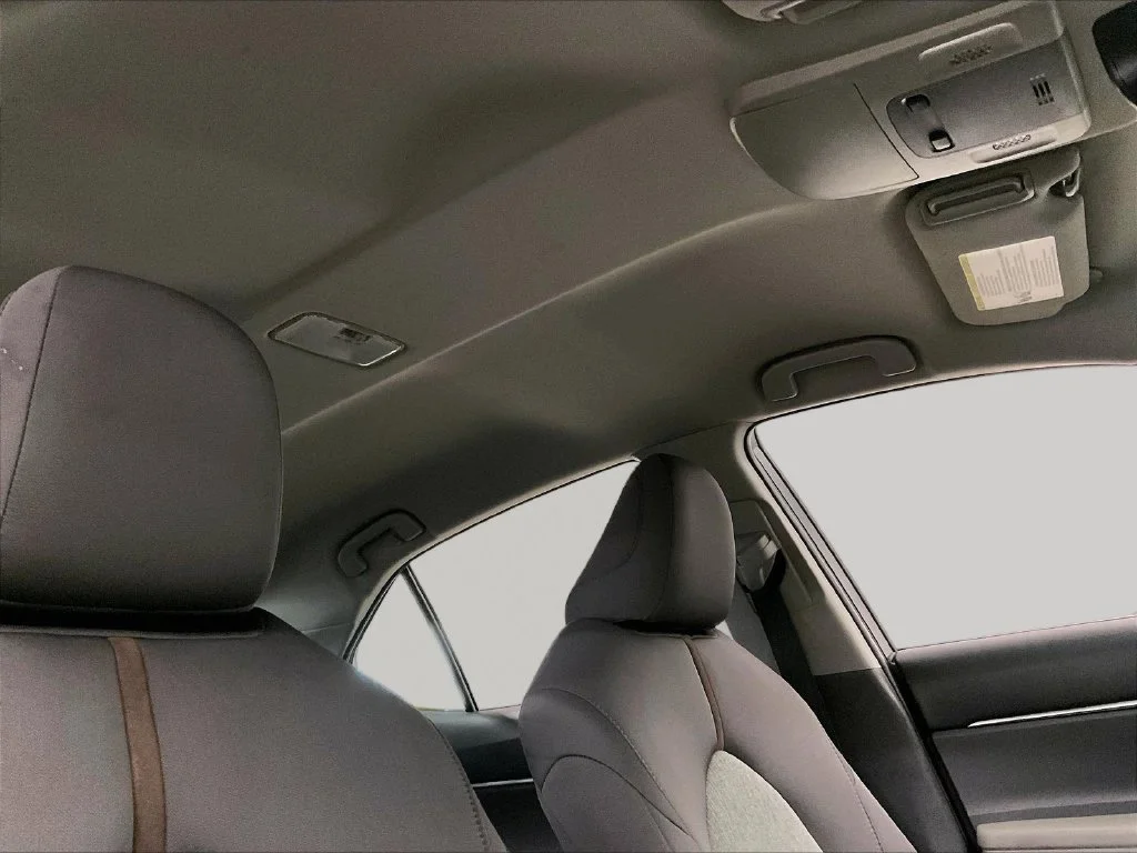 Certified Used 2018 White Toyota LE image 26