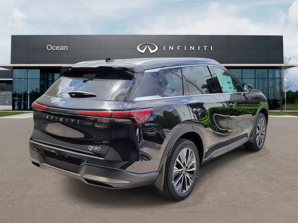 New 2027 MINERAL BLACK INFINITI Luxe FWD image 3