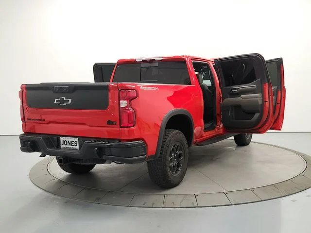 2023 Chevrolet Silverado 1500 ZR2 - Photo 15