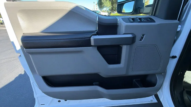 Used 2019 White Ford XLT image 19