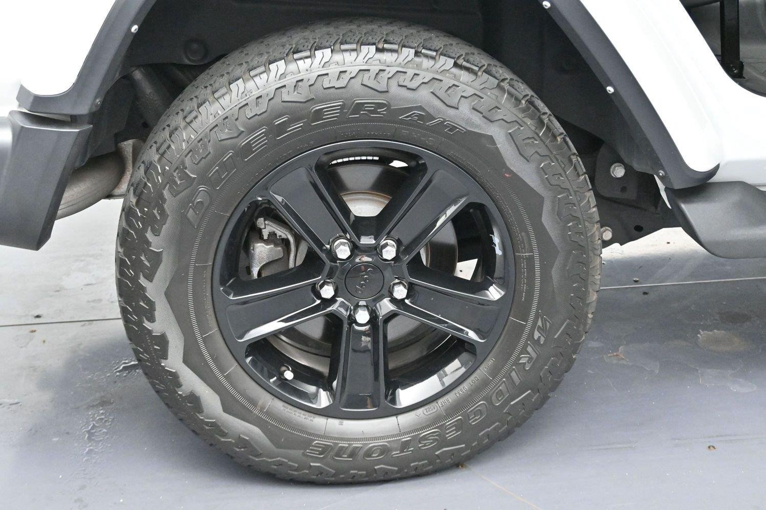 Used 2023 Bright White Clearcoat Jeep Sahara Altitude image 35