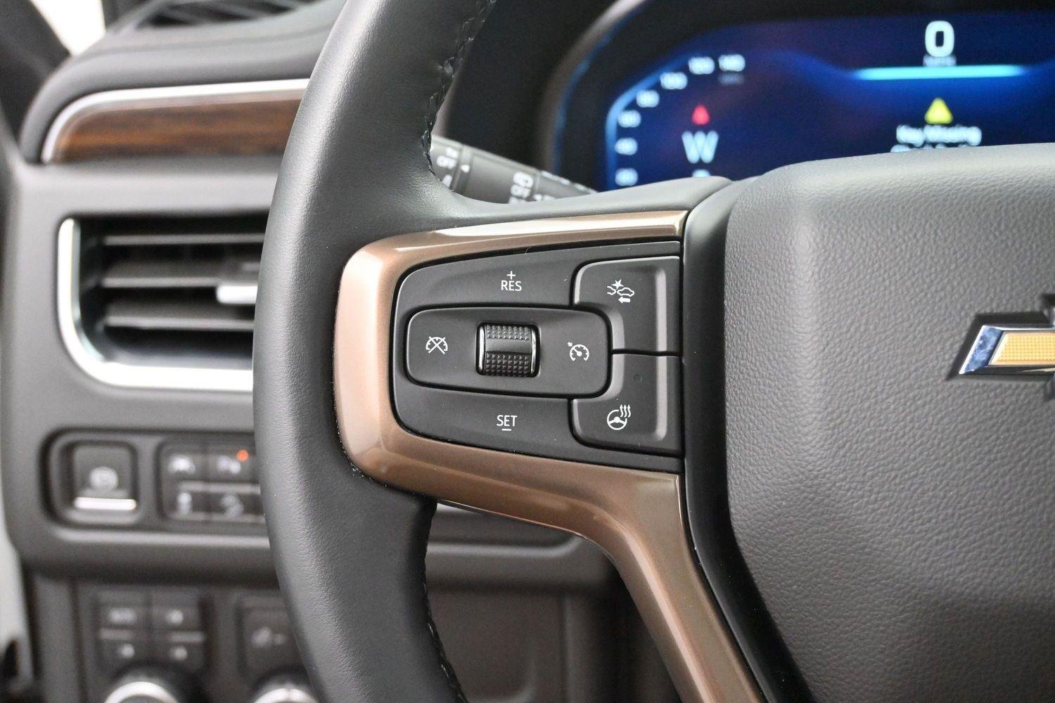 Used 2024 Iridescent Pearl Tricoat Chevrolet High Country image 17