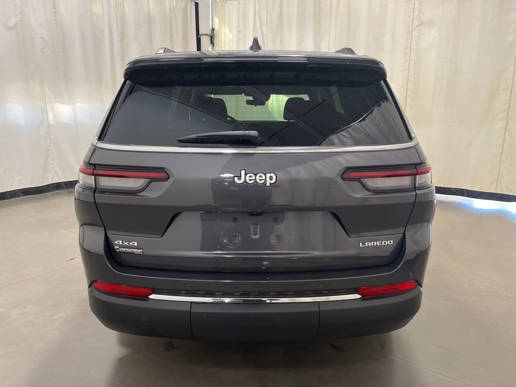 Used 2025 Baltic Gray Metallic Clearcoat Jeep Laredo X image 22