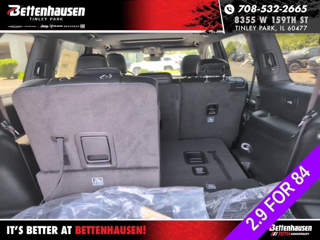 New 2026 Baltic Gray Metallic Clear-Coat Exterior Paint Jeep Limited Reserve image 8