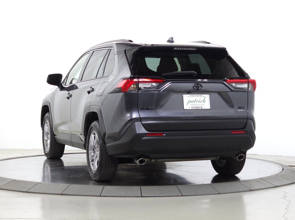 Used 2025 Magnetic Gray Metallic Toyota XLE image 6