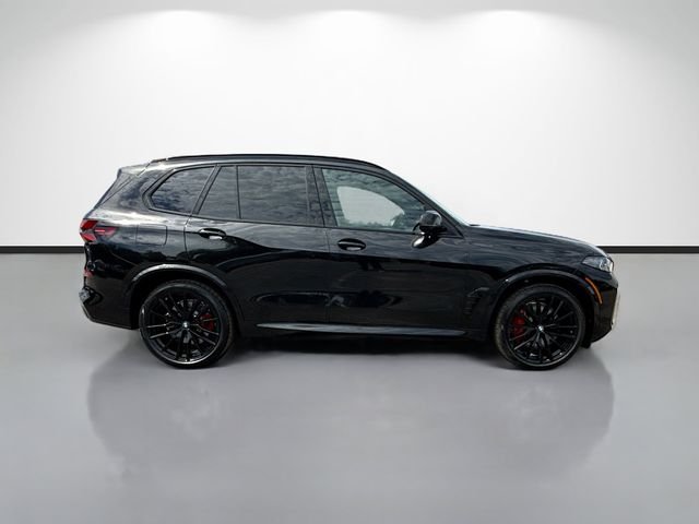 New 2026 Black Sapphire Metallic BMW M60i image 2