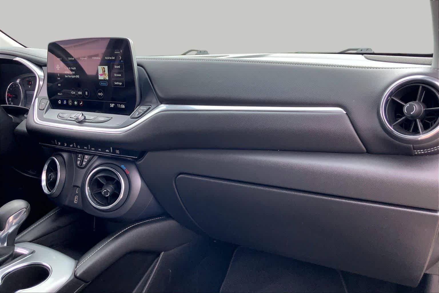 Used 2023 Iridescent Pearl Tricoat Chevrolet LT image 19