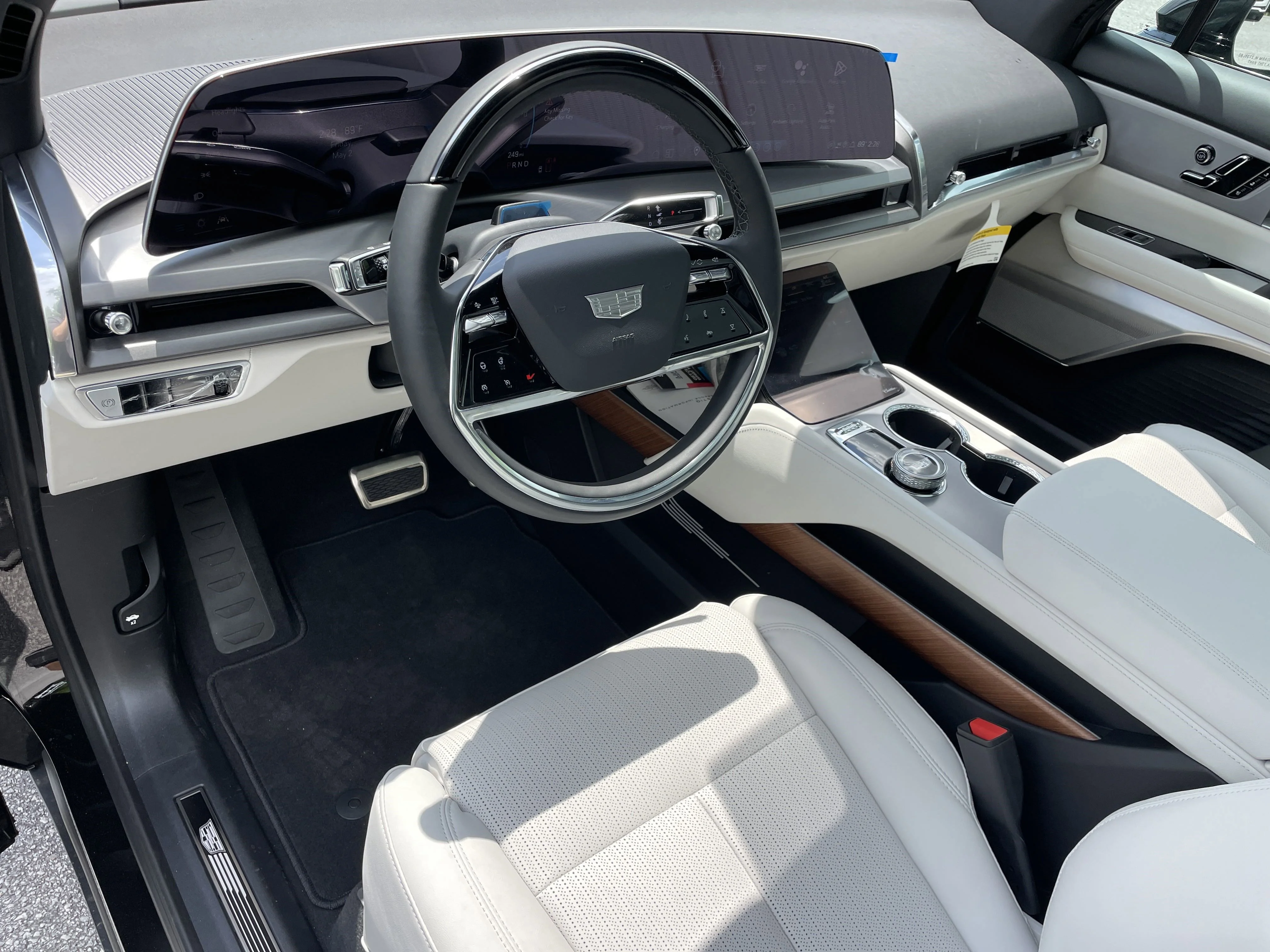 2026 Cadillac VISTIQ Luxury - Photo 10