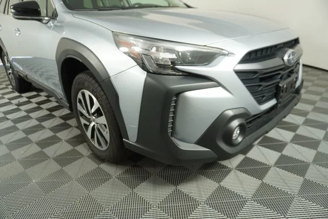 Certified Used 2025 Ice Silver Metallic Subaru Premium image 10