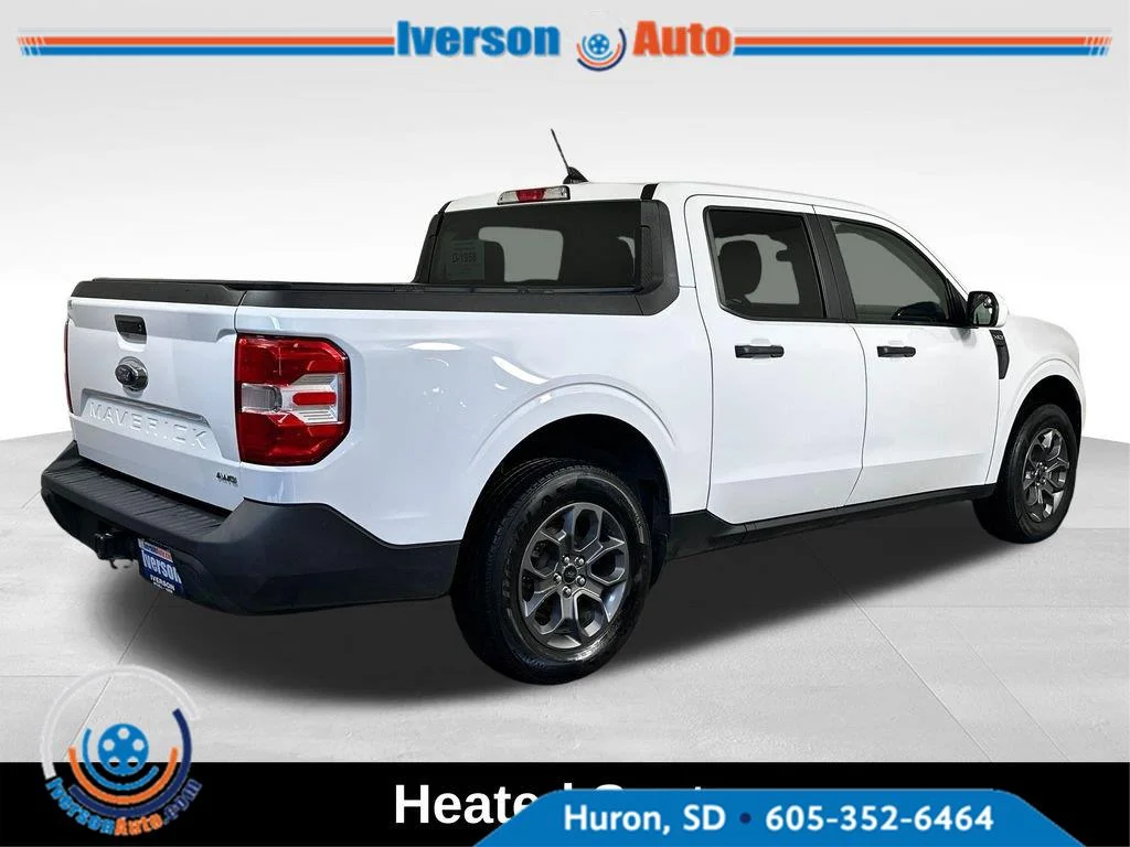 Used 2023 Oxford White Ford XLT image 12