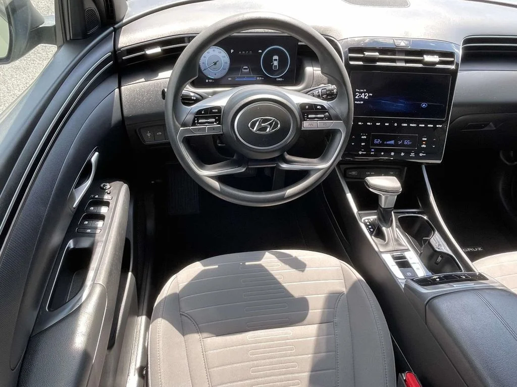 Used 2024 Sage Gray Hyundai SEL image 10