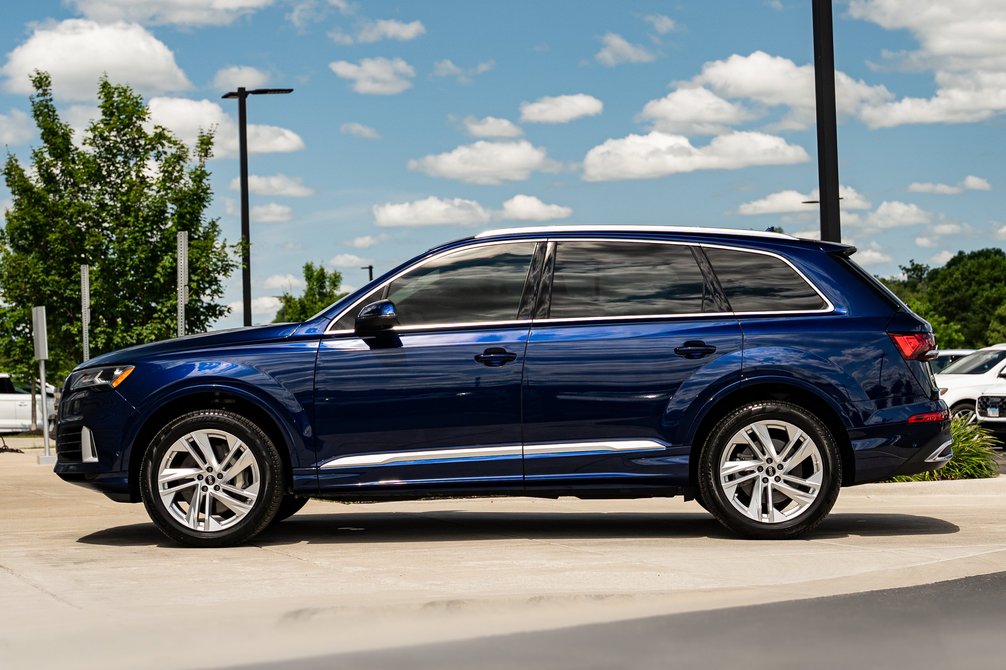 Certified Used 2022 Navarra Blue Metallic Audi Premium Plus image 6