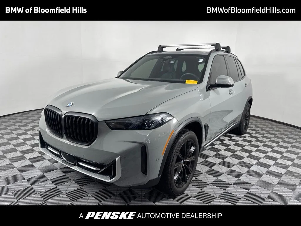 Certified Used 2025 Green BMW xDrive40i image 1