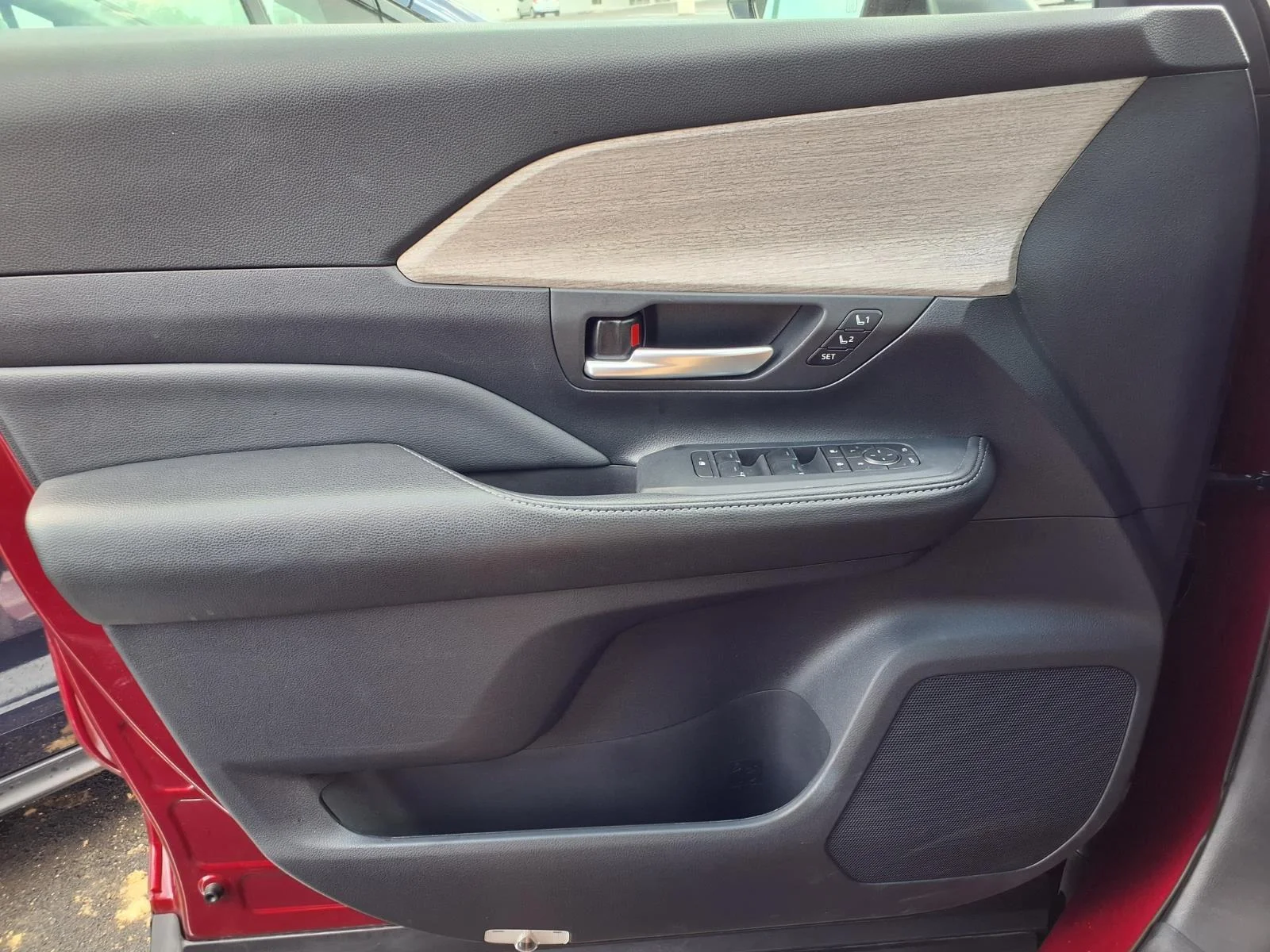 Used 2024 Ruby Flare Pearl Toyota Limited image 18