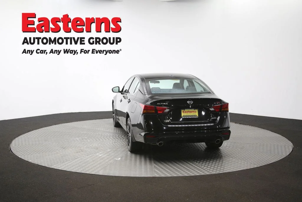 Used 2023 Black Nissan 2.5 SR image 40