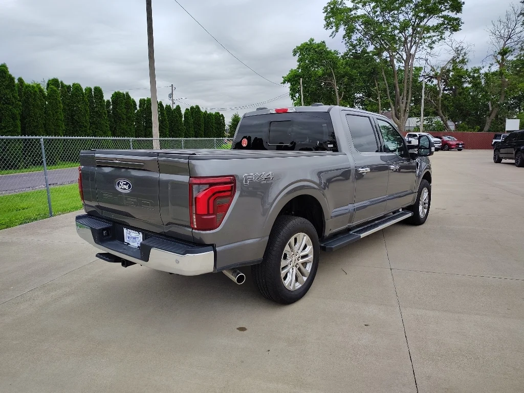 Used 2025 Carbonized Gray Metallic Ford LARIAT image 3