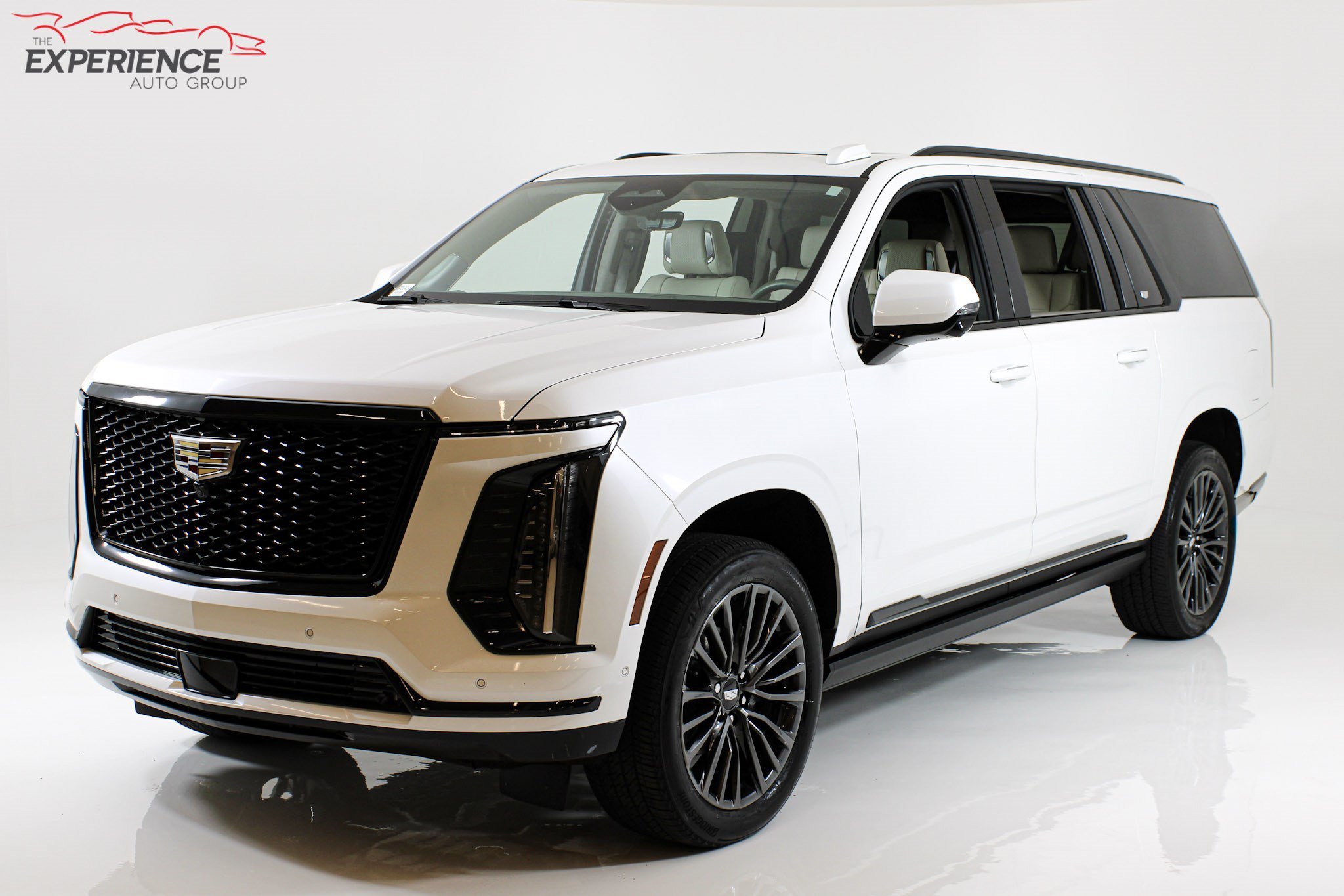 Used 2025 Crystal White Tricoat Cadillac Sport Platinum image 1