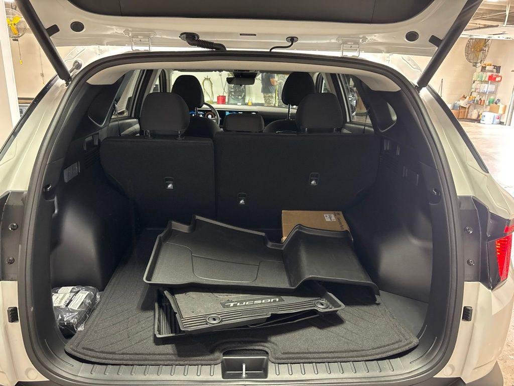 New 2026 White Hyundai SEL AWD image 25