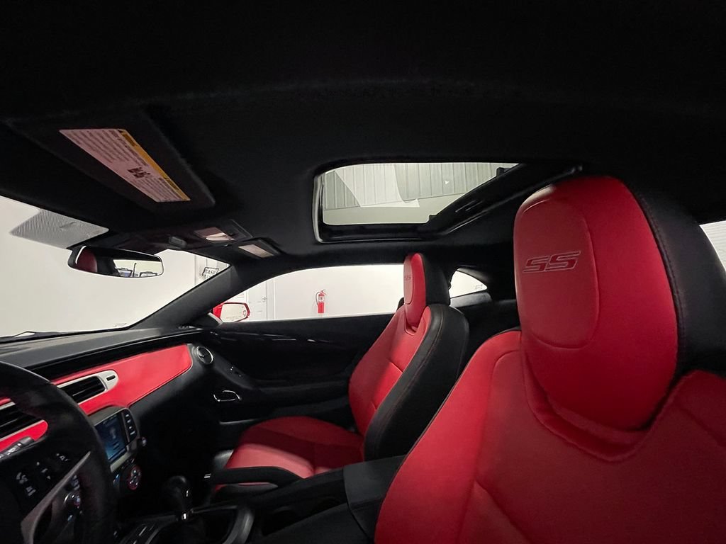 2015 Chevrolet Camaro 2SS - Photo 23