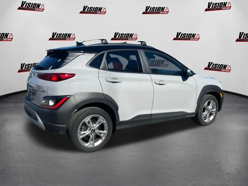 Used 2023 Silver Hyundai SEL image 5