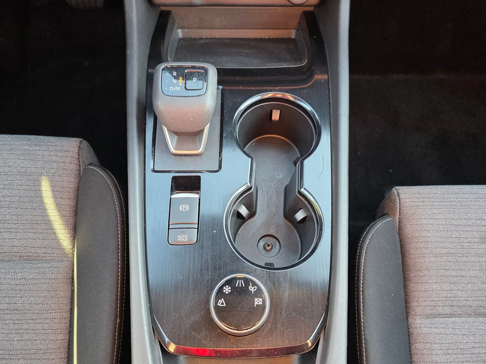 Used 2023 Silver Nissan SV image 19