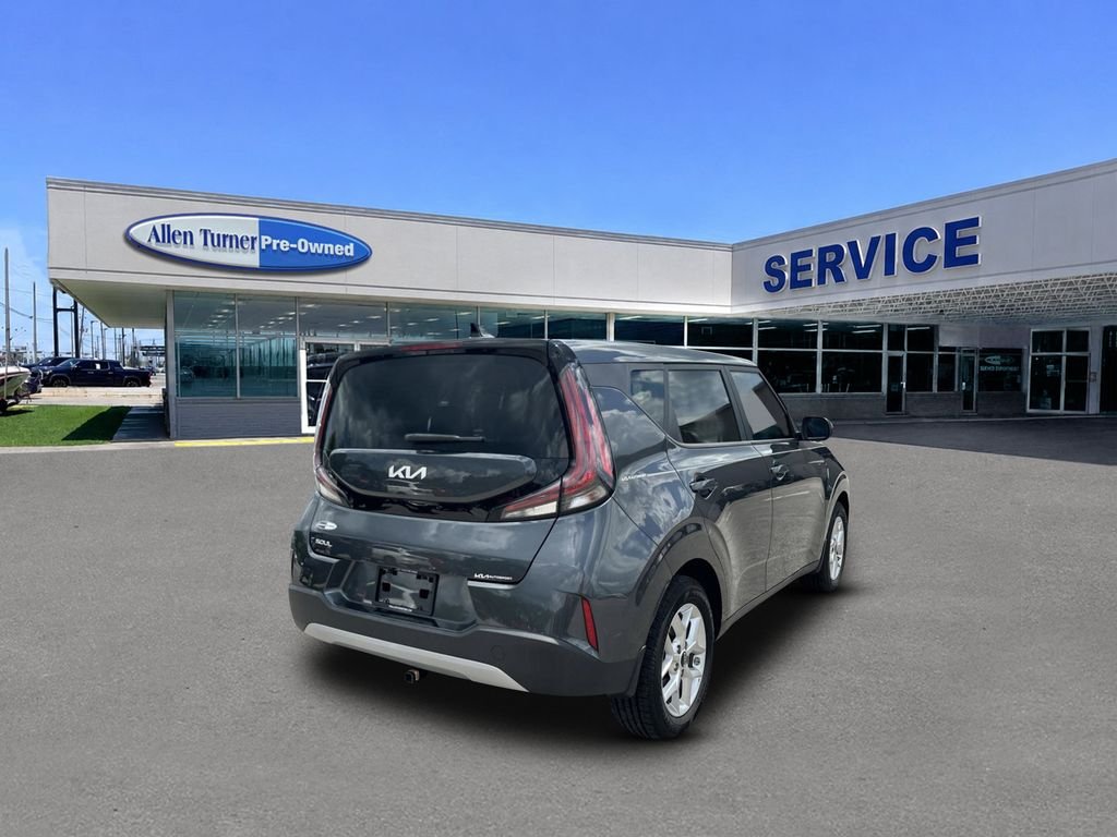 Used 2024 Gravity Gray Kia LX image 8