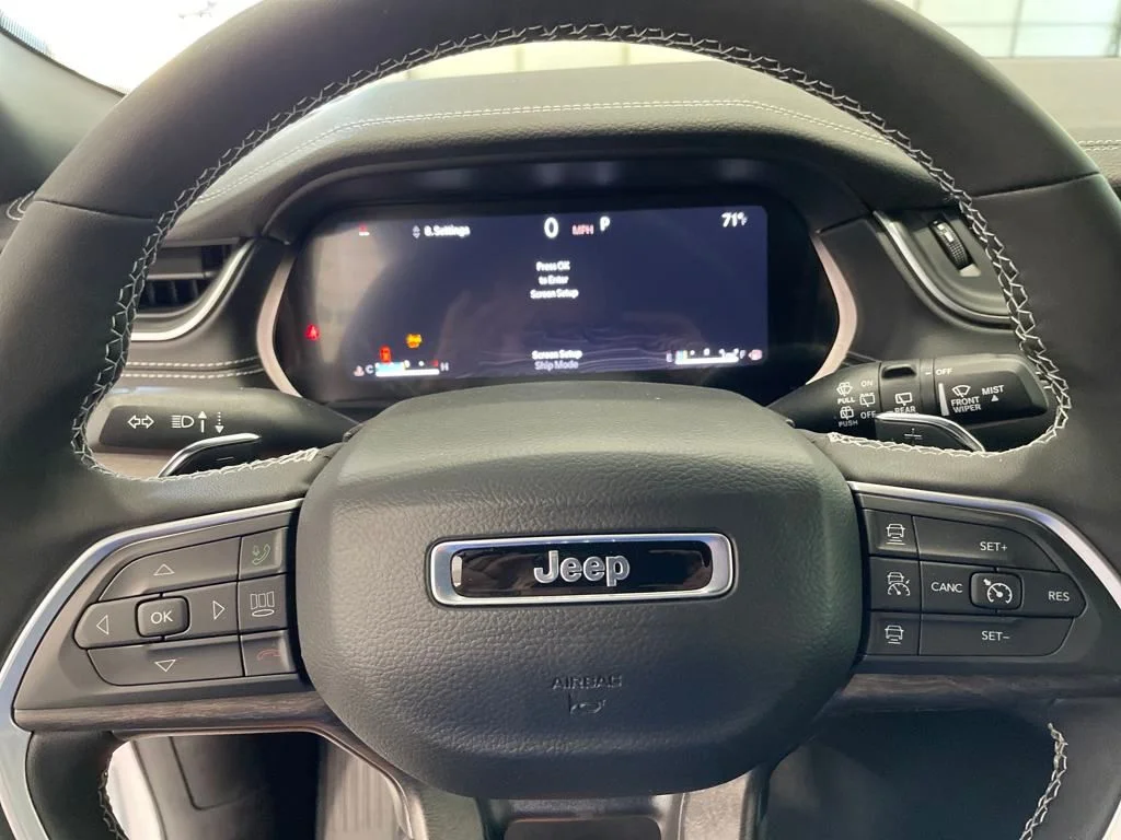 2025 Jeep Grand Cherokee Limited - Photo 17