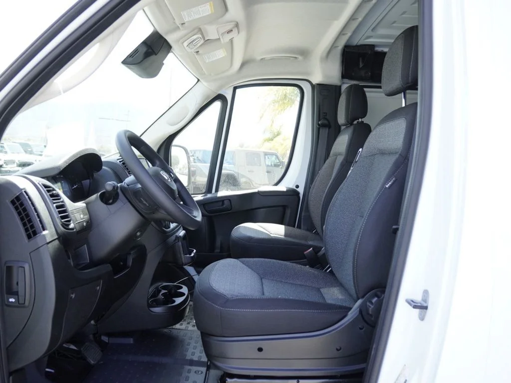 New 2026 Bright White Clear-Coat Exterior Paint RAM Low Roof image 20