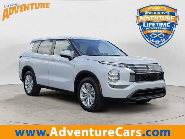 2026 Mitsubishi Outlander ES
