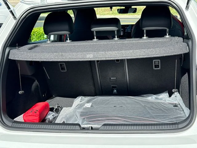 New 2026 Opal White Pearl Volkswagen 2.0T SE image 13