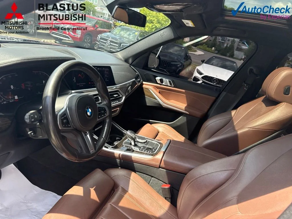 Used 2020 Black BMW xDrive40i image 32
