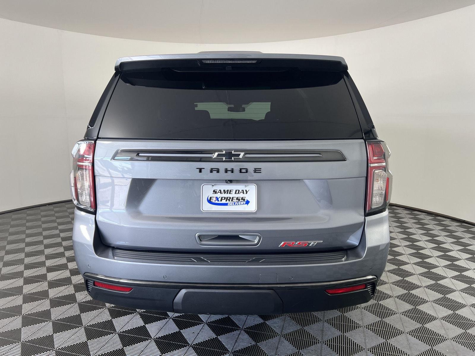 Used 2021 Steel Metallic Chevrolet RST image 31