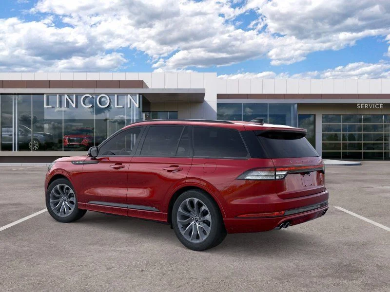 New 2026 Red Carpet Metallic Tinted Clearcoat Lincoln Premiere® image 4