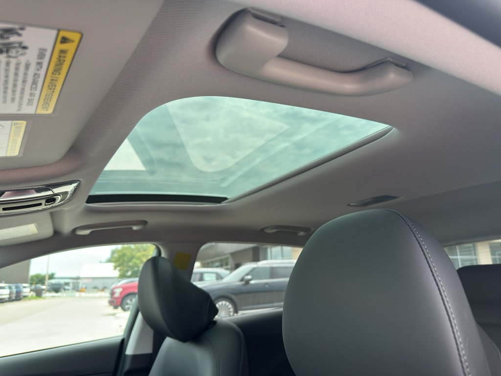 New 2026 Mirage Green Hyundai Limited image 28
