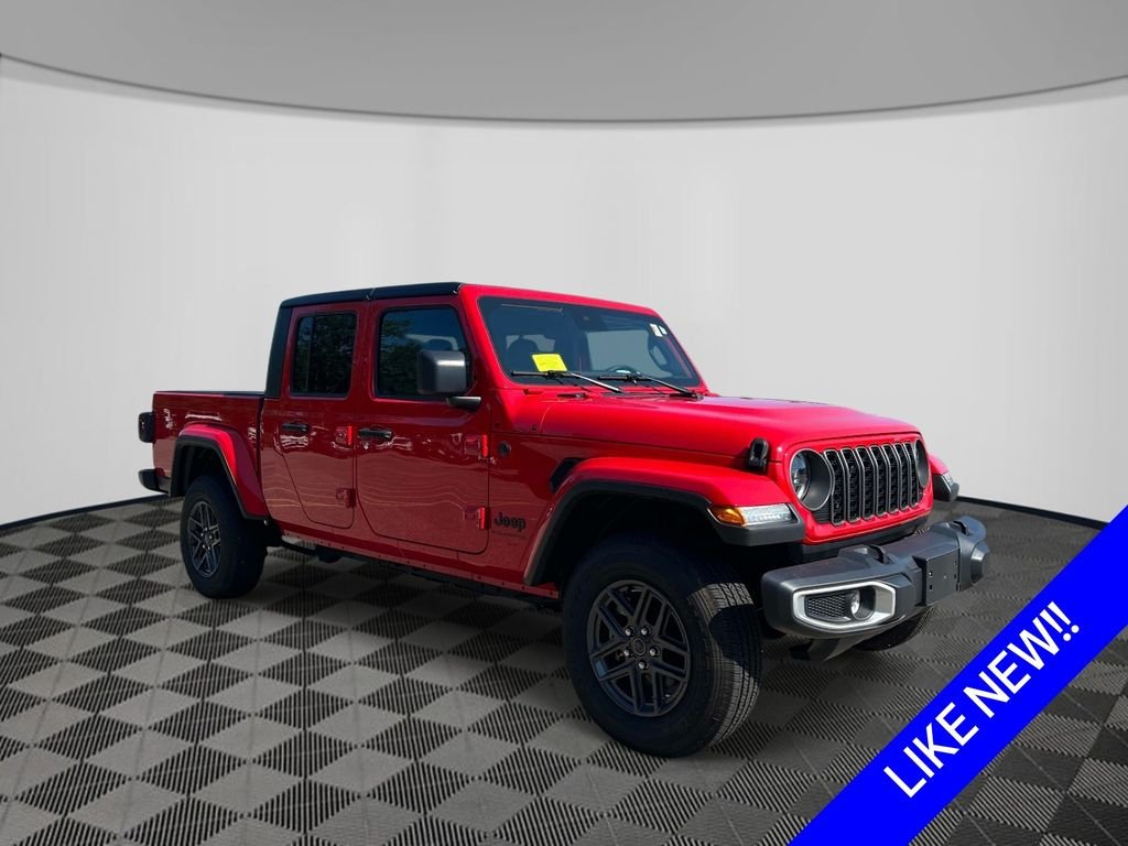 Used 2025 Red Jeep Sport S image 7