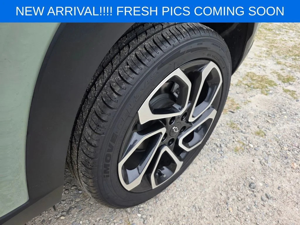 Used 2024 Cacti Green Chevrolet 2RS image 7