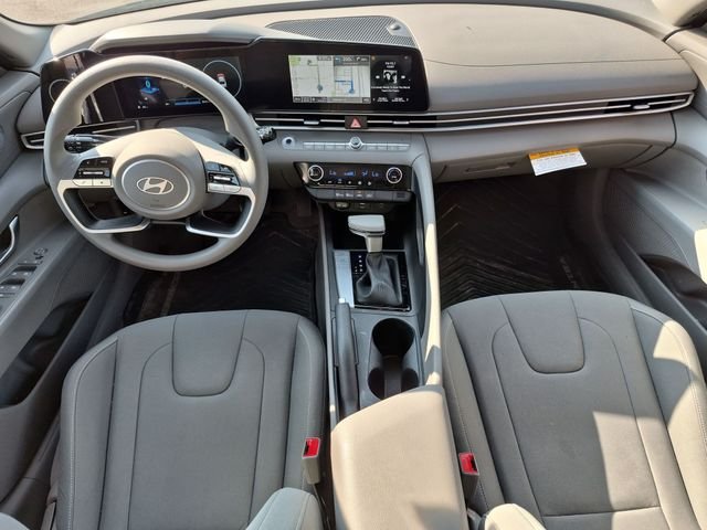 Used 2024 Gray Hyundai SEL image 24