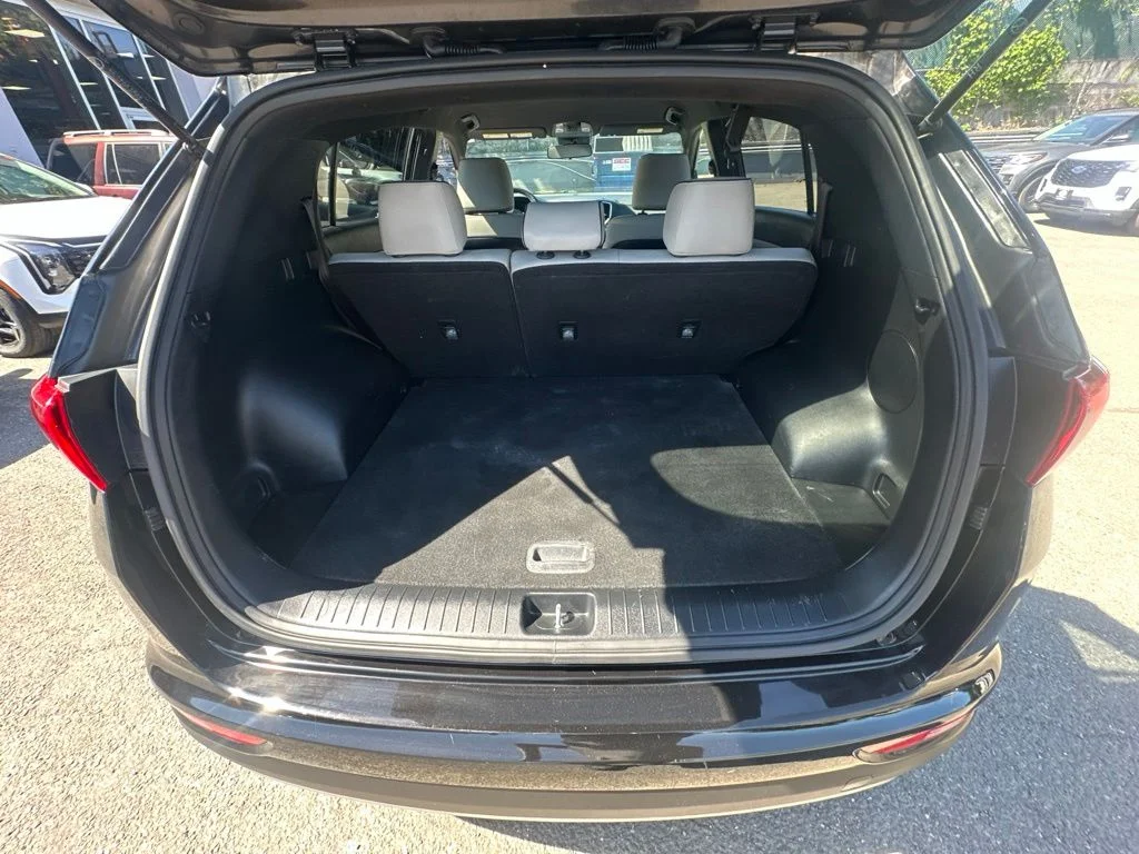 Used 2019 Red Kia EX image 28