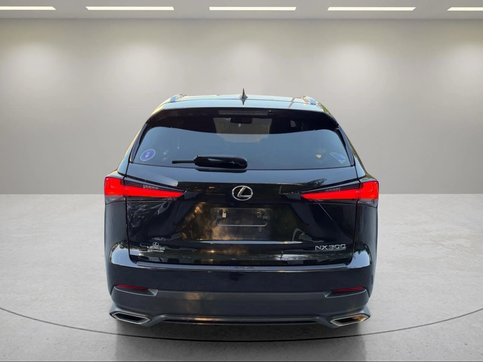 Used 2021  LEXUS  image 4