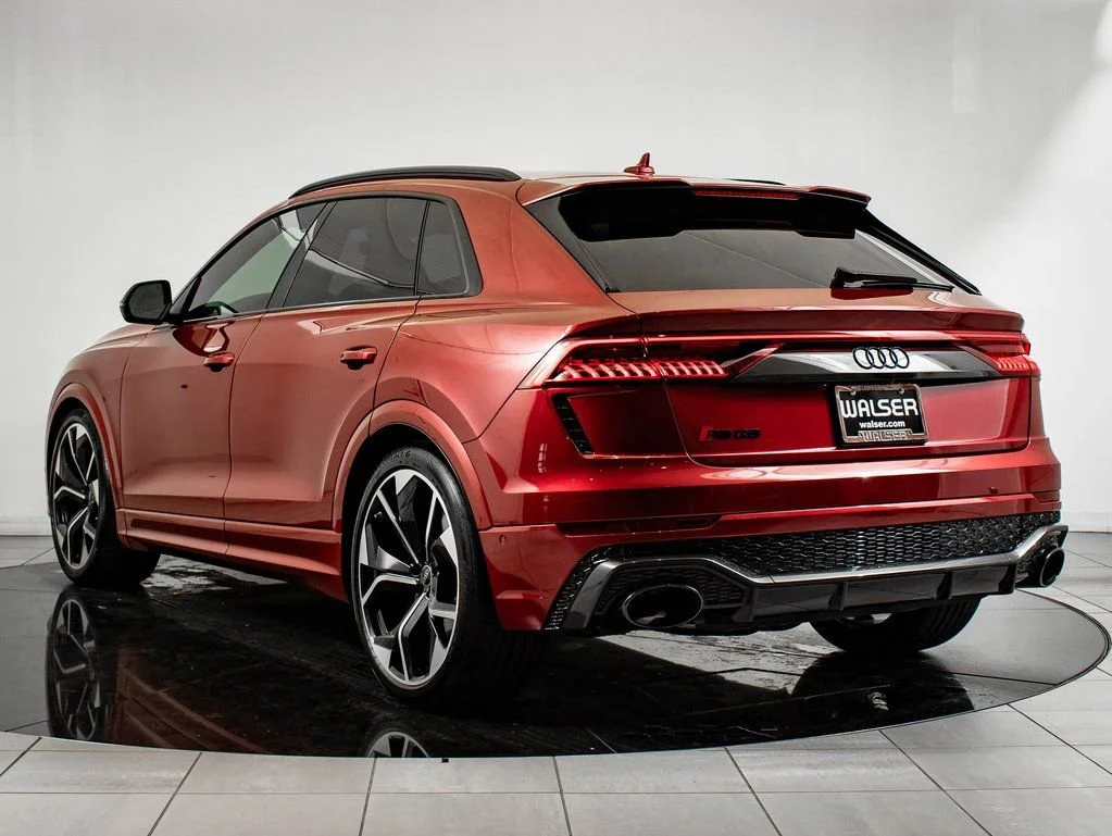 Certified Used 2024 Matador Red Audi 4.0T image 6