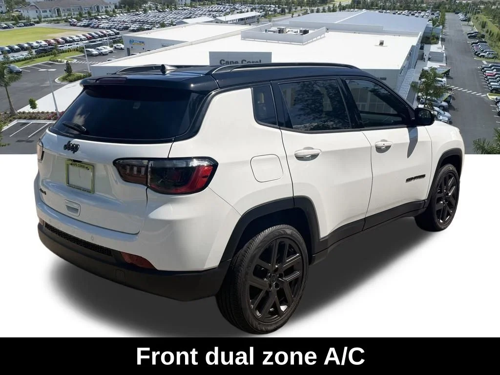 New 2026 Bright White Clear-Coat Exterior Paint Jeep Limited Altitude image 4