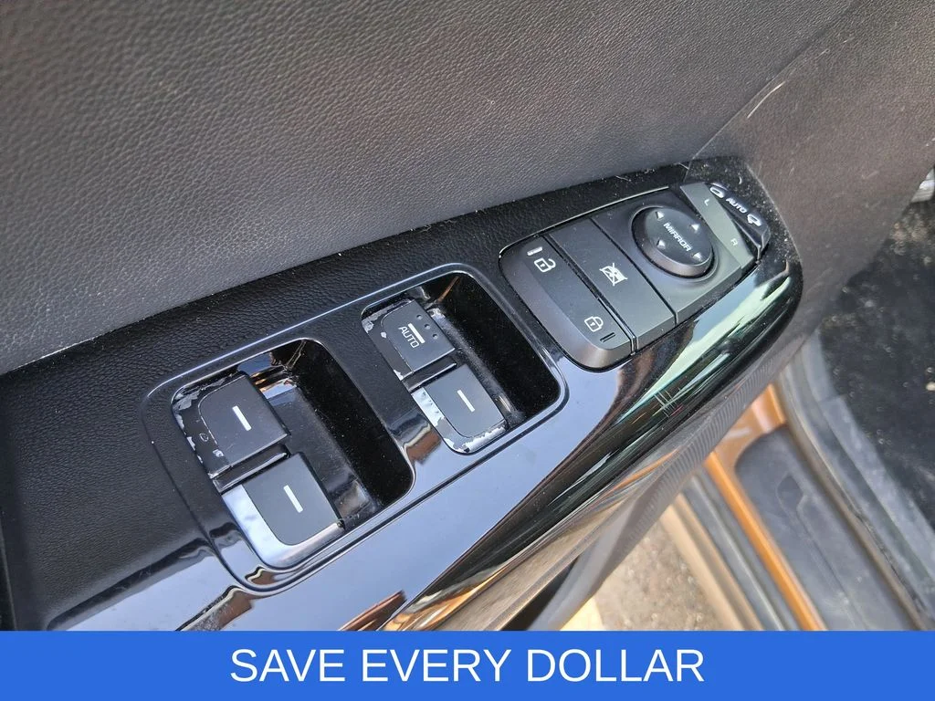 Used 2018 Brown Kia EX image 8