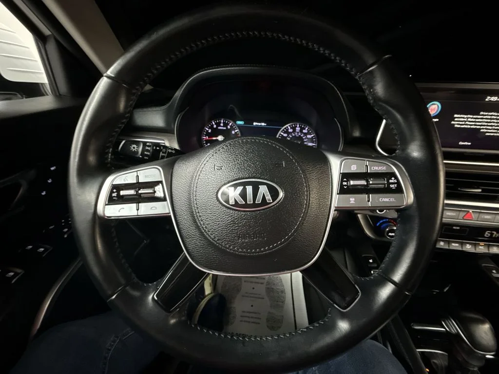 Used 2021 White Pearl Kia SX image 23